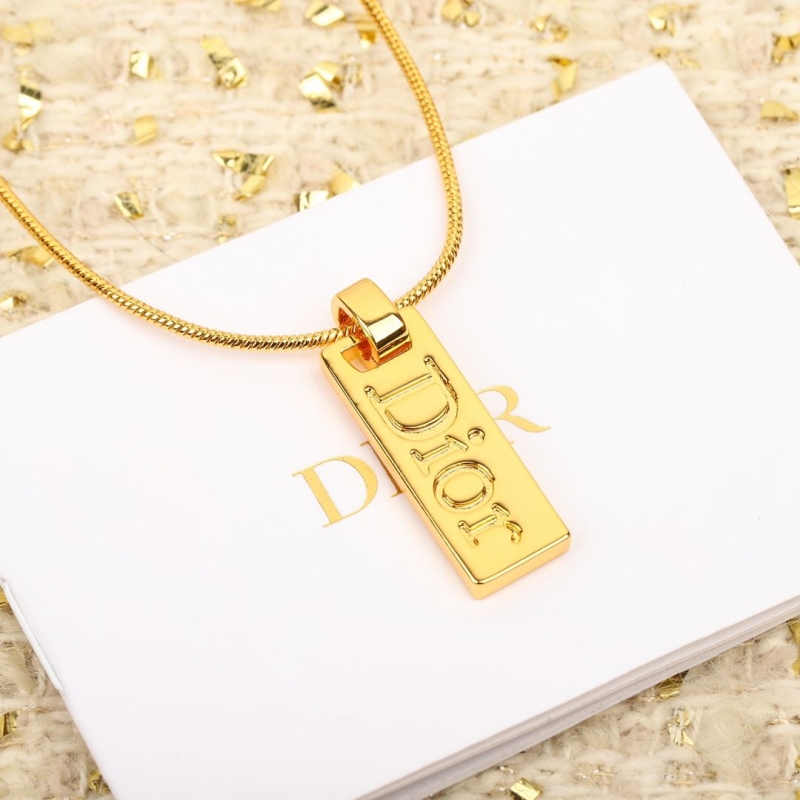 chr1st1an D10r necklaces